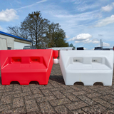 Close up of the traffic separators